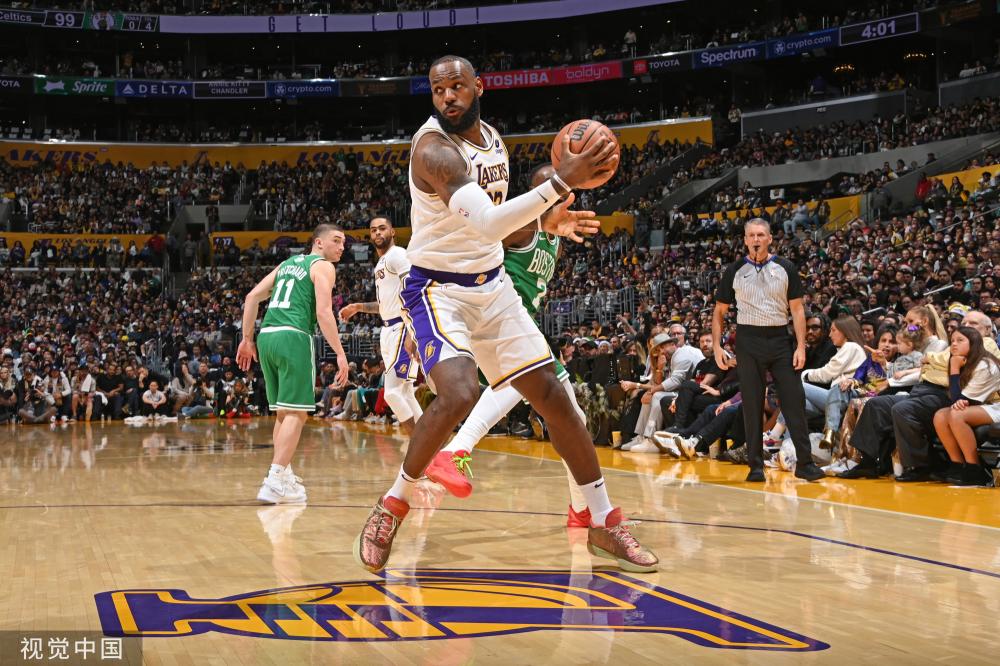 时提供更多 时提供更多